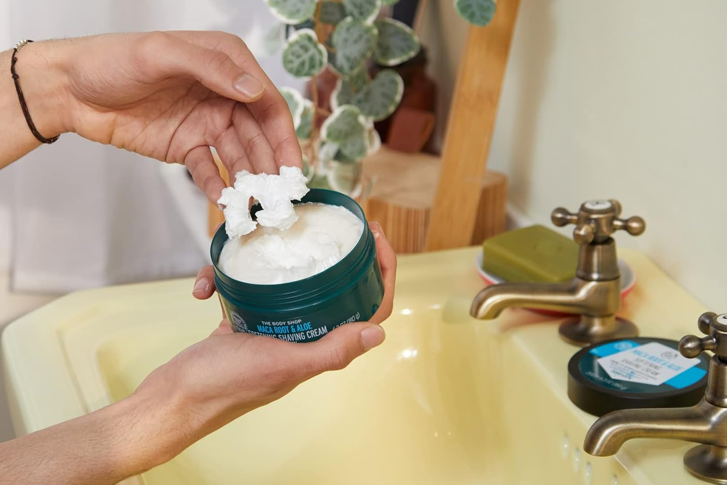 Maca Root & Aloe Softening Shaving Cream 200 Ml